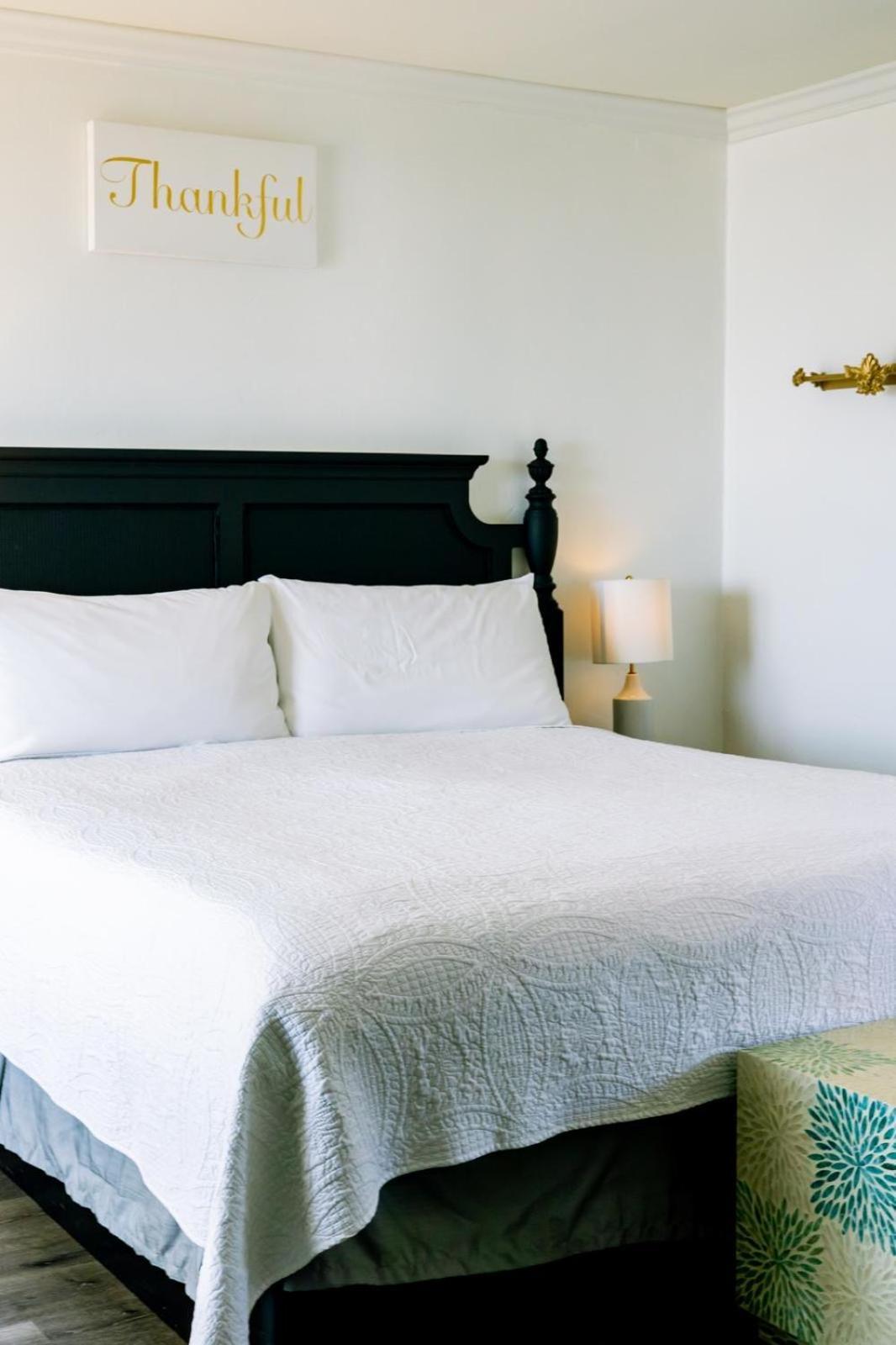 Seaside Laguna Inn & Suites Лагуна Бич Экстерьер фото